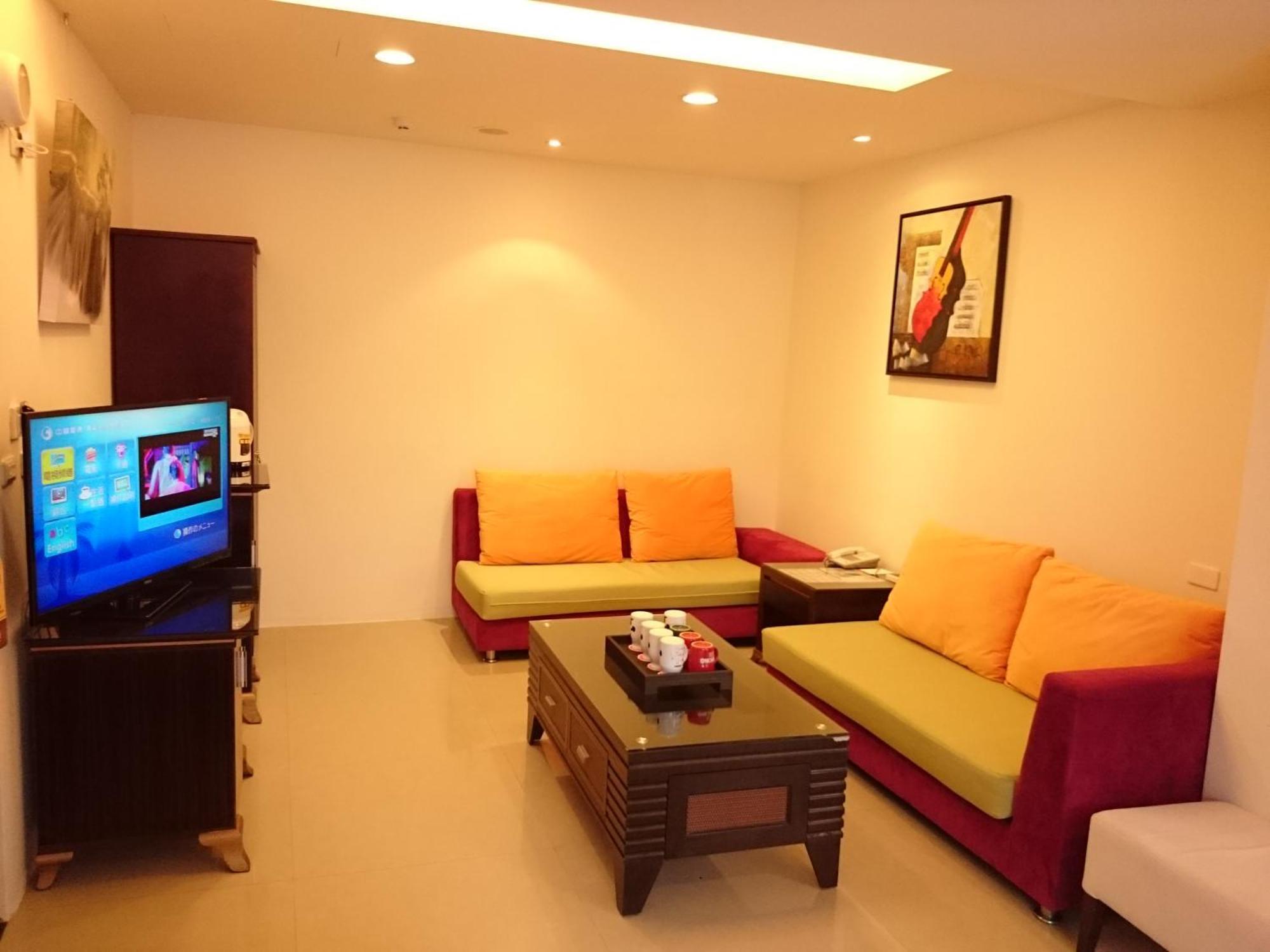 เอซ โฮเต็ล Hotel เมืองฮวาเหลียน ภายนอก รูปภาพ