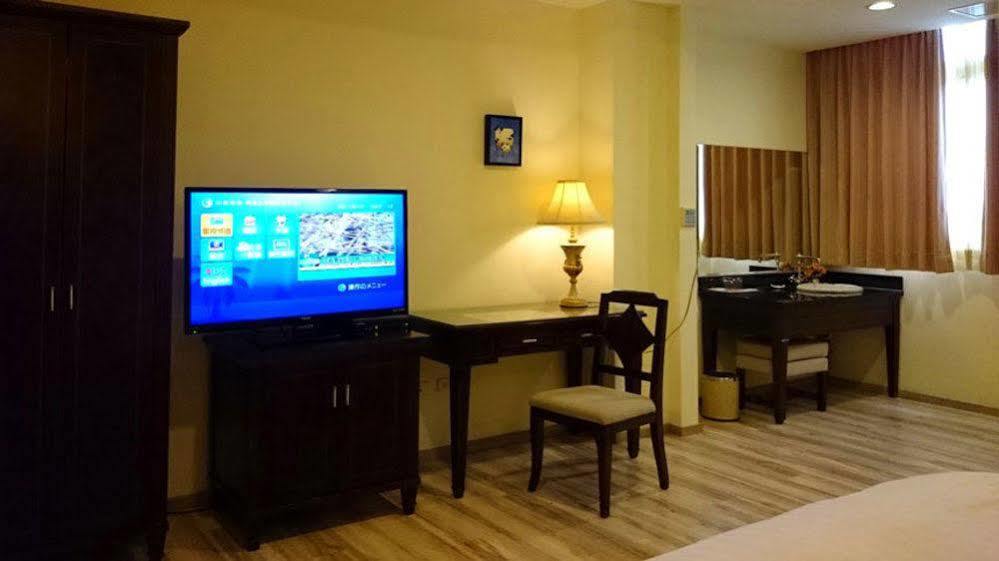 เอซ โฮเต็ล Hotel เมืองฮวาเหลียน ภายนอก รูปภาพ